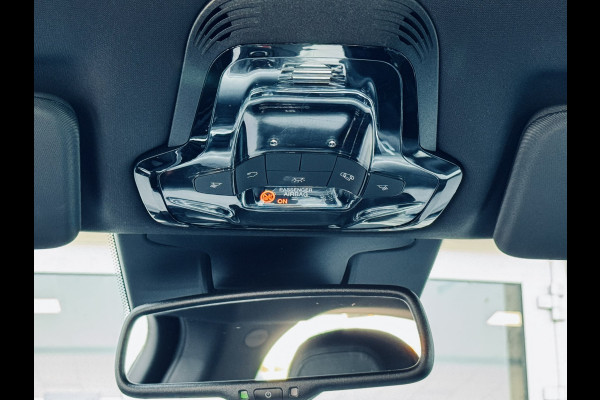 Alfa Romeo Stelvio 2.0T AWD 200pk Super│Veloce interieur│18'' velgen│PDC│Camera│Stoel-stuur verwarmbaar | Trekhaak