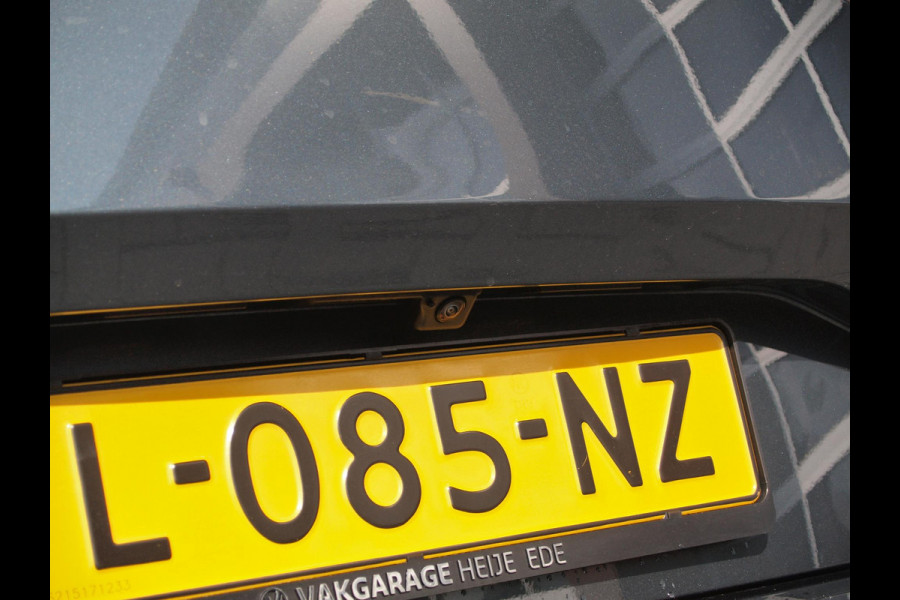 Škoda ENYAQ iV 80 | Camera | Trekhaak | Apple Carplay | Zware accu pakket |
