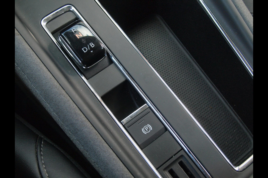 Škoda ENYAQ iV 80 | Camera | Trekhaak | Apple Carplay | Zware accu pakket |