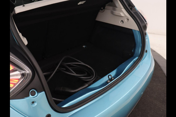 Renault ZOE R135 Edition One 52 kWh | Leder | Stoelverwarming | Camera | Warmtepomp | BOSE Sound | Carplay | Navigatie | Climate control