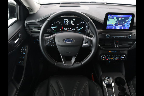 Ford Focus 1.5 EcoBoost Vignale | Leder | Head-Up | Stoel & stuurverwarming | Adaptive cruise | Park Assist | B&O Sound | Carplay | Dodehoek detectie | Full LED