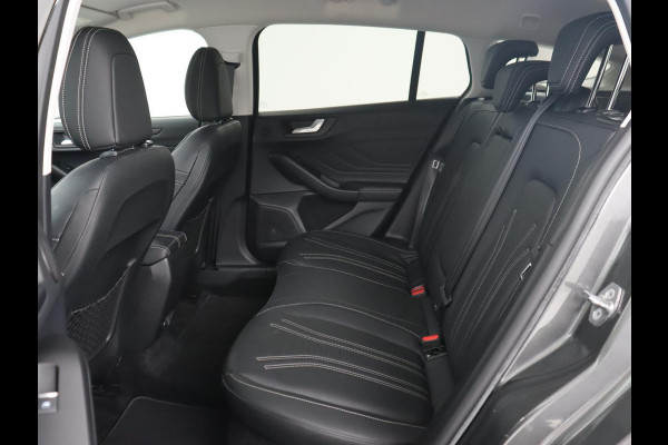 Ford Focus 1.5 EcoBoost Vignale | Leder | Head-Up | Stoel & stuurverwarming | Adaptive cruise | Park Assist | B&O Sound | Carplay | Dodehoek detectie | Full LED