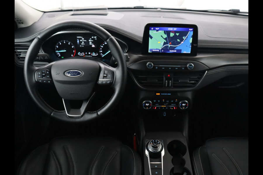 Ford Focus 1.5 EcoBoost Vignale | Leder | Head-Up | Stoel & stuurverwarming | Adaptive cruise | Park Assist | B&O Sound | Carplay | Dodehoek detectie | Full LED