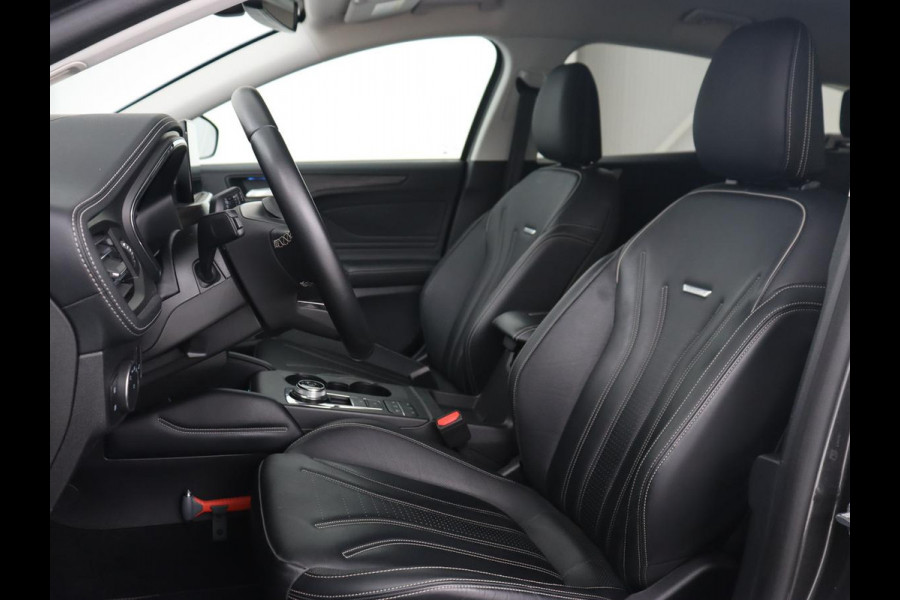 Ford Focus 1.5 EcoBoost Vignale | Leder | Head-Up | Stoel & stuurverwarming | Adaptive cruise | Park Assist | B&O Sound | Carplay | Dodehoek detectie | Full LED