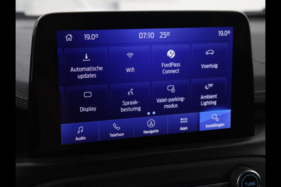 Ford Focus 1.5 EcoBoost Vignale | Leder | Head-Up | Stoel & stuurverwarming | Adaptive cruise | Park Assist | B&O Sound | Carplay | Dodehoek detectie | Full LED