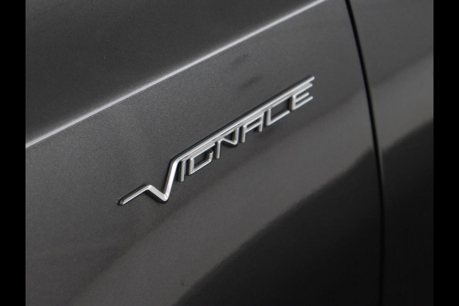 Ford Focus 1.5 EcoBoost Vignale | Leder | Head-Up | Stoel & stuurverwarming | Adaptive cruise | Park Assist | B&O Sound | Carplay | Dodehoek detectie | Full LED