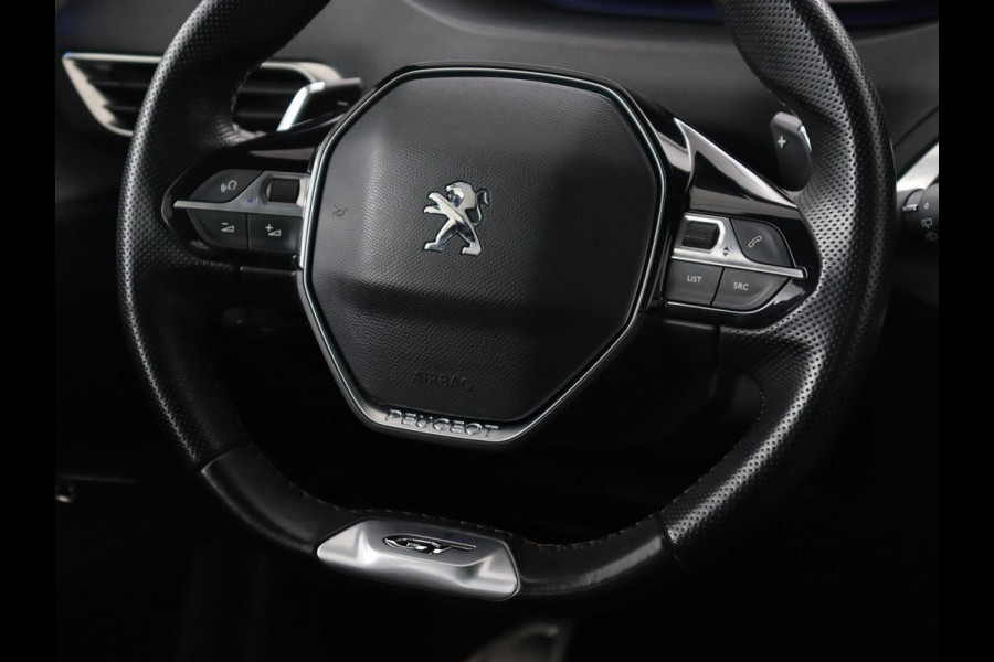 Peugeot 3008 1.6 HYbrid 225 GT | Panoramadak | Trekhaak | Stoelverwarming | Adaptive cruise | Camera | Leder/Alcantara | Focal Sound | Navigatie | Keyless | Full LED | PHEV | Plug In