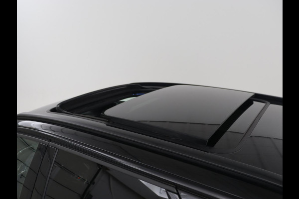 Peugeot 3008 1.6 HYbrid 225 GT | Panoramadak | Trekhaak | Stoelverwarming | Adaptive cruise | Camera | Leder/Alcantara | Focal Sound | Navigatie | Keyless | Full LED | PHEV | Plug In