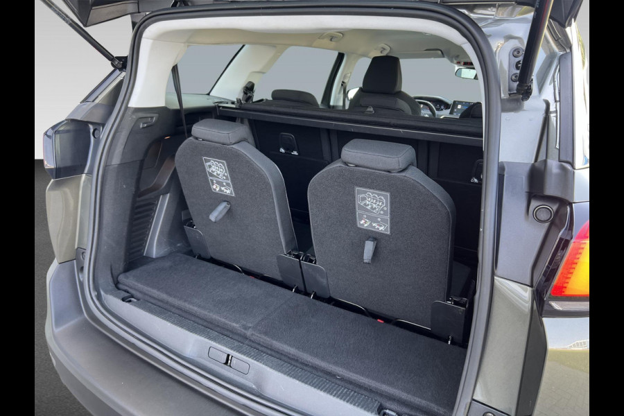 Peugeot 5008 1.2 PureTech Blue Lease Executive | 7-zitter |