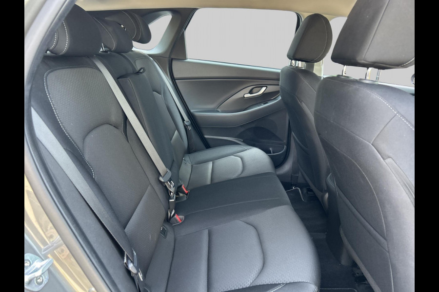 Hyundai i30 1.4 T-GDI Comfort | Afneembare Trekhaak | Unieke kmstand!
