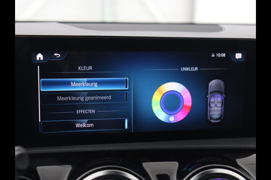 Mercedes-Benz A-Klasse 250e AMG Night | Stoelverwarming | Camera | Sfeerverlichting | Leder/Alcantara | Park Assist | Navigatie | Widescreen | Full LED | PHEV | Plug In