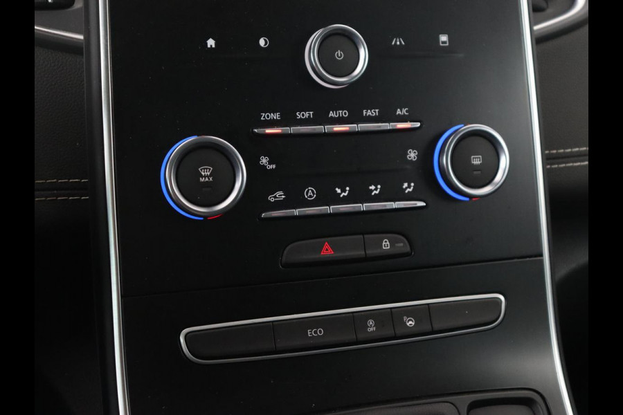 Renault Scénic 1.3 TCe Intens | 55.700km NAP | Trekhaak | Camera | Carplay | Navigatie | Park Assist | Half leder | Two-Tone Kleur | Climate control | Keyless | Cruise control | Parkeerhulp