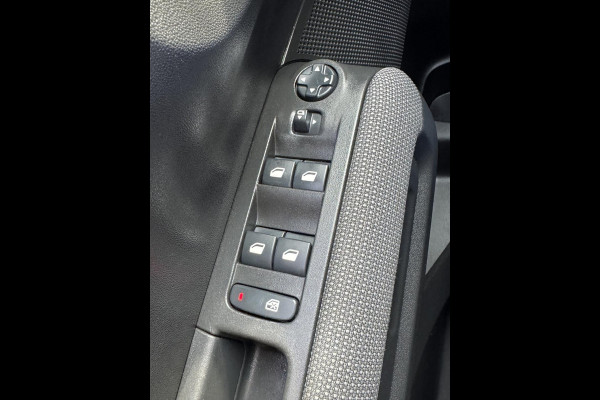 Citroën C3 Aircross 1.2 PureTech Shine - Navigatie / Apple CarPlay I Airco I LED I PDC / Achteruitrij camera I Dealer onderhouden
