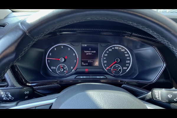 Volkswagen T-Cross 1.0 TSI Life - Apple CarPlay / Navigatie Airco I PDC I I Sport velgen I Veiligheid pakket I Dealer onderhouden