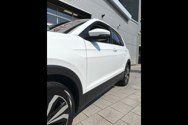 Volkswagen T-Cross 1.0 TSI Life - Apple CarPlay / Navigatie Airco I PDC I I Sport velgen I Veiligheid pakket I Dealer onderhouden
