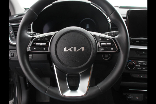 Kia Ceed Sportswagon 1.6 GDI PHEV DynamicLine | Navigatie | Camera | Climate Control | Cruise control adaptive | Lane assist | Lichtmetalen Velgen | Stoelverwarming