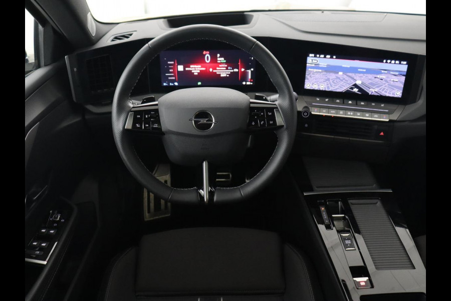 Opel Astra 1.6 Turbo Plug In Hybrid Ultimate | Panoramadak | Head-Up | 360 Camera | Stoel & stuurverwarming | Carplay | Adaptive cruise | AG Stoel | Carplay | 18'' lichtmetalen velgen | PHEV