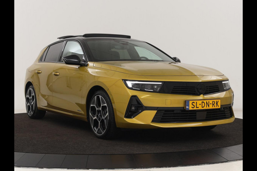 Opel Astra 1.6 Turbo Plug In Hybrid Ultimate | Panoramadak | Head-Up | 360 Camera | Stoel & stuurverwarming | Carplay | Adaptive cruise | AG Stoel | Carplay | 18'' lichtmetalen velgen | PHEV