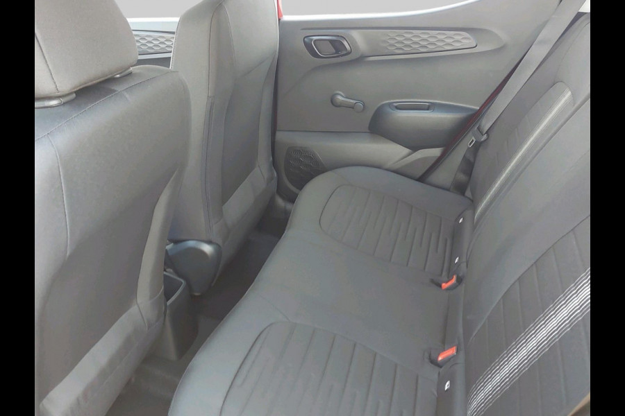 Hyundai i10 1.0 Comfort VAN: €21.690 VOOR: €19.190