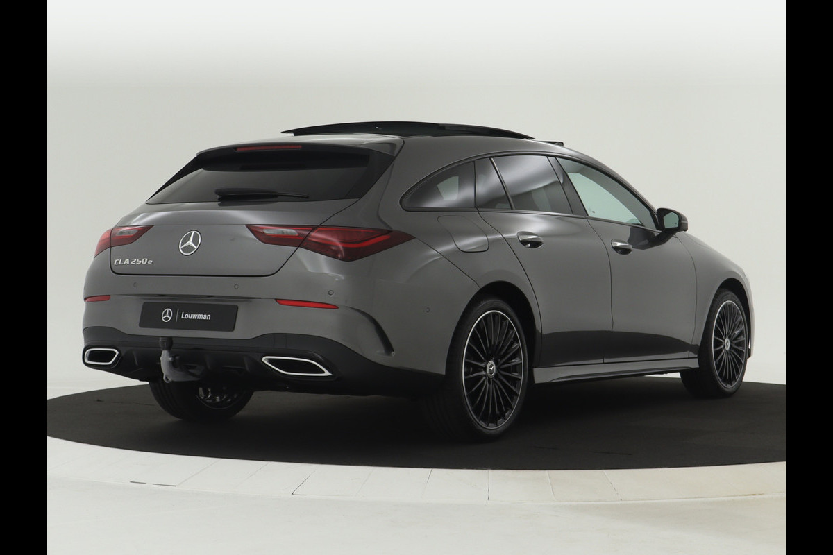 Mercedes-Benz CLA-Klasse Shooting Brake 250 e Star Edition AMG Line | Trekhaak | Nightpakket | Antidiefstalpakket GUARD 360° Plus | Parkeerpakket met 360°-camera | Multi spaaks lichtmetalen velgen | EASY PACK achterklep | KEYLESS GO-comfortpakket | Smartphone integratie |