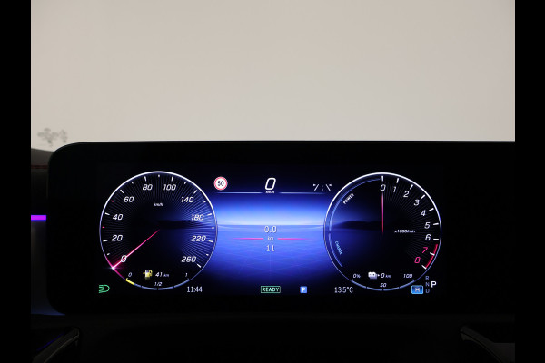 Mercedes-Benz CLA-Klasse Shooting Brake 250 e Star Edition AMG Line | Trekhaak | Nightpakket | Antidiefstalpakket GUARD 360° Plus | Parkeerpakket met 360°-camera | Multi spaaks lichtmetalen velgen | EASY PACK achterklep | KEYLESS GO-comfortpakket | Smartphone integratie |