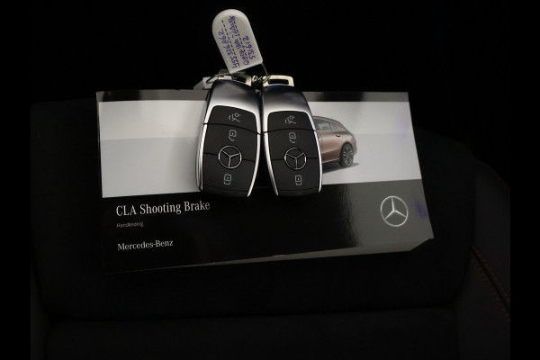 Mercedes-Benz CLA-Klasse Shooting Brake 250 e Star Edition AMG Line | Trekhaak | Nightpakket | Antidiefstalpakket GUARD 360° Plus | Parkeerpakket met 360°-camera | Multi spaaks lichtmetalen velgen | EASY PACK achterklep | KEYLESS GO-comfortpakket | Smartphone integratie |