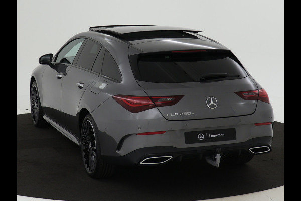 Mercedes-Benz CLA-Klasse Shooting Brake 250 e Star Edition AMG Line | Trekhaak | Nightpakket | Antidiefstalpakket GUARD 360° Plus | Parkeerpakket met 360°-camera | Multi spaaks lichtmetalen velgen | EASY PACK achterklep | KEYLESS GO-comfortpakket | Smartphone integratie |