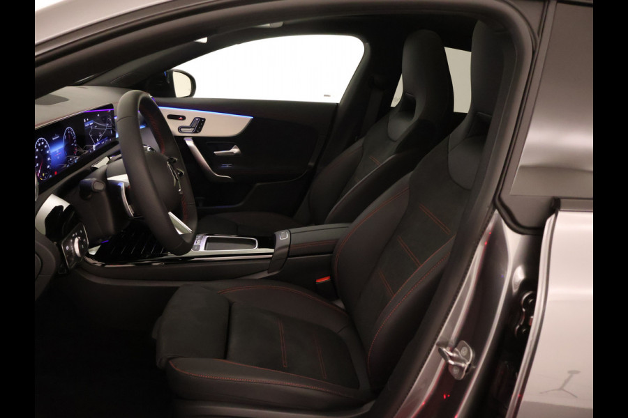 Mercedes-Benz CLA-Klasse Shooting Brake 250 e Star Edition AMG Line | Trekhaak | Nightpakket | Antidiefstalpakket GUARD 360° Plus | Parkeerpakket met 360°-camera | Multi spaaks lichtmetalen velgen | EASY PACK achterklep | KEYLESS GO-comfortpakket | Smartphone integratie |