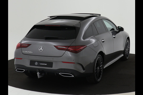 Mercedes-Benz CLA-Klasse Shooting Brake 250 e Star Edition AMG Line | Trekhaak | Nightpakket | Antidiefstalpakket GUARD 360° Plus | Parkeerpakket met 360°-camera | Multi spaaks lichtmetalen velgen | EASY PACK achterklep | KEYLESS GO-comfortpakket | Smartphone integratie |