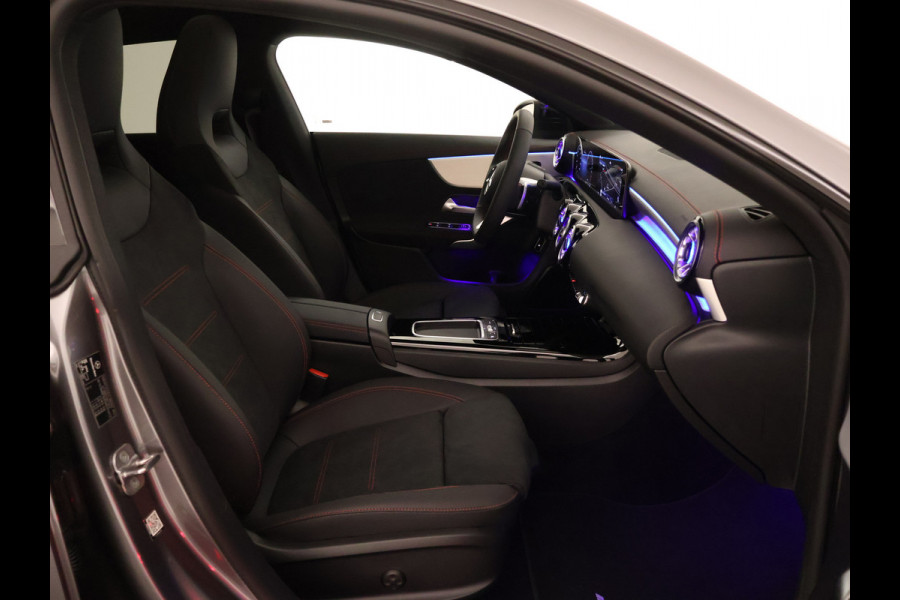 Mercedes-Benz CLA-Klasse Shooting Brake 250 e Star Edition AMG Line | Trekhaak | Nightpakket | Antidiefstalpakket GUARD 360° Plus | Parkeerpakket met 360°-camera | Multi spaaks lichtmetalen velgen | EASY PACK achterklep | KEYLESS GO-comfortpakket | Smartphone integratie |