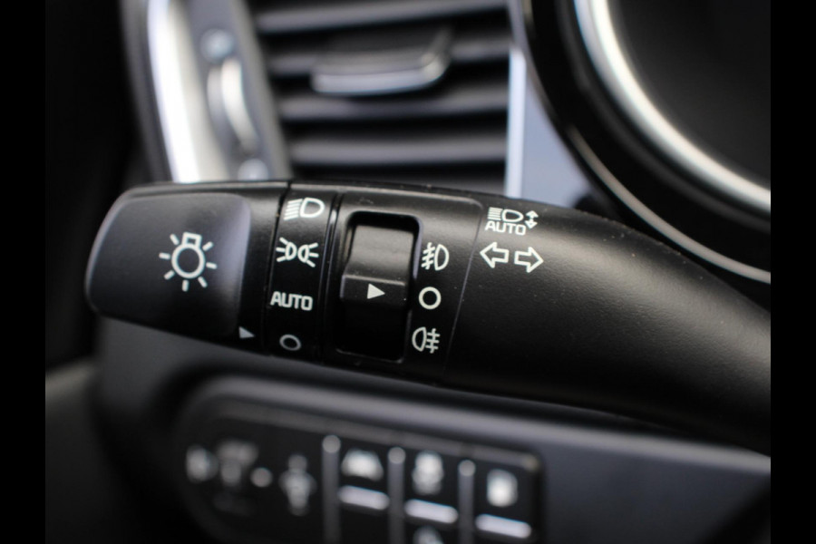 Kia Xceed 1.6 GDi PHEV DynamicLine | Navigatie | Camera | Climate Control | Cruise control adaptive | Lane assist | Lichtmetalen Velgen | Stoelverwarming
