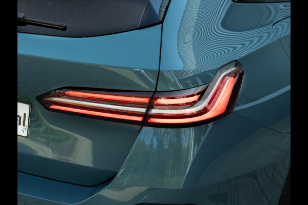 BMW i5 Touring eDrive40 M-Sport - Onderstel Prof - Pano - Trekhaak - Bowers & Wilkins