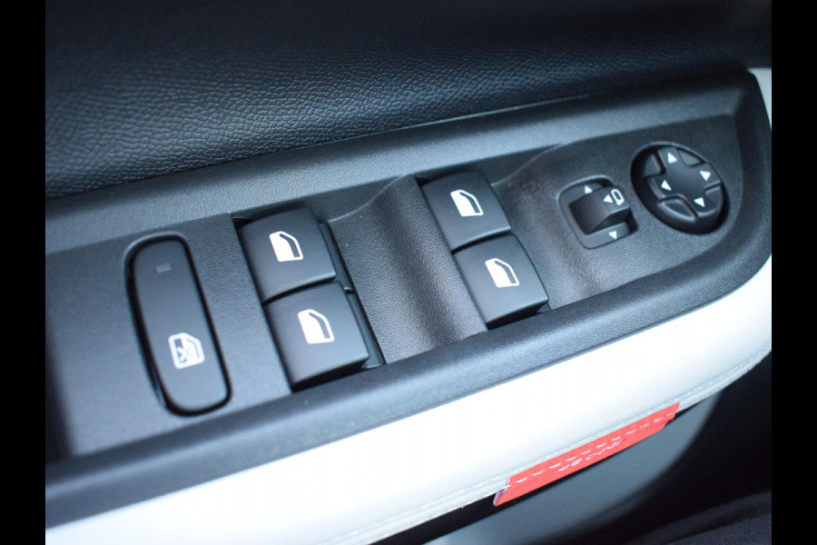 Citroën C3 Aircross 1.2 Hybrid 136 Max NAVI & CARPLAY | CAMERA MET SENSOREN | E.C.C. |