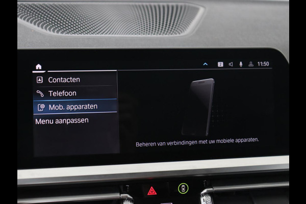 BMW 3-serie 330e Sport Line | Stoelverwarming | Adaptive cruise | Sportstoelen | Sfeerverlichting | Navigatie | Full LED | Half leder | Live Cockpit | Parkeerhulp | Climate control | PHEV | Plug In