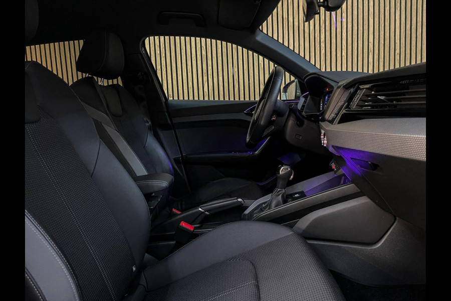 Audi A1 SPORTBACK 25 TFSI S Line. Carplay - Clima - Ambiance