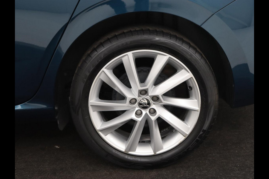 Škoda SCALA 1.0 TSI Sport | Stoelverwarming | Camera | Climate control | Carplay | Full LED | Cruise control | Parkeerhulp