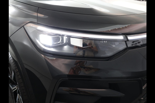 Volkswagen Tayron R-Line-Edition 1.5 eHybrid 200 kW / 272 pk SUV 6 v