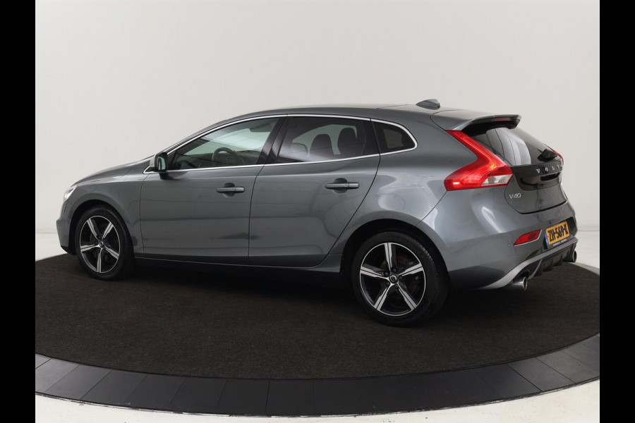 Volvo V40 1.5 T3 Polar+ Sport | Panoramadak | Stoelverwarming | Camera | Full LED | Navigatie | Park Assist | Harman/Kardon | Keyless | R Design