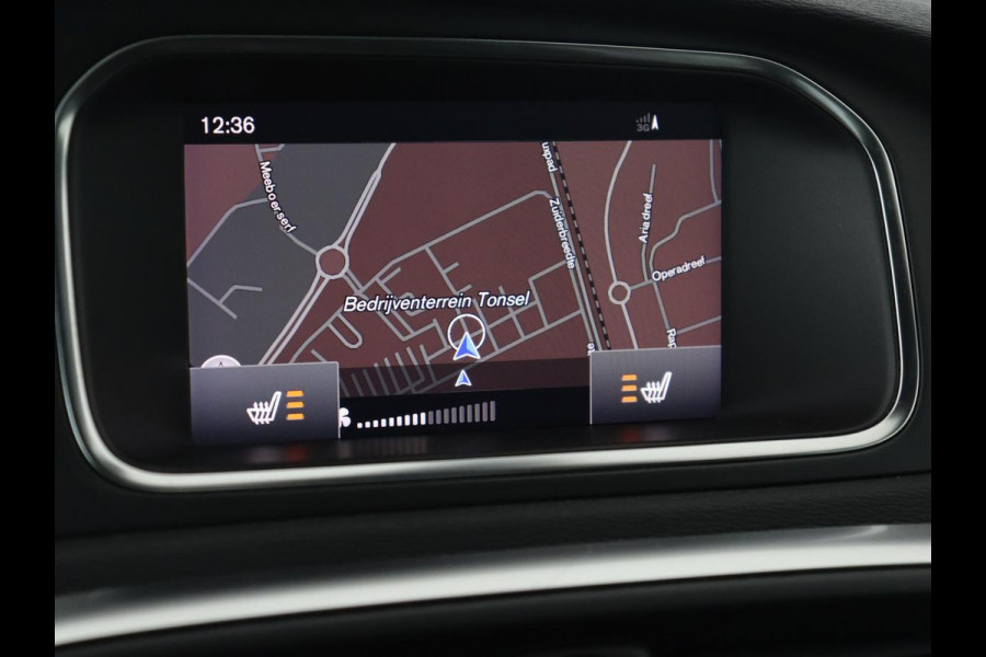 Volvo V40 1.5 T3 Polar+ Sport | Panoramadak | Stoelverwarming | Camera | Full LED | Navigatie | Park Assist | Harman/Kardon | Keyless | R Design