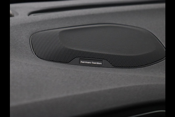 Volvo V40 1.5 T3 Polar+ Sport | Panoramadak | Stoelverwarming | Camera | Full LED | Navigatie | Park Assist | Harman/Kardon | Keyless | R Design