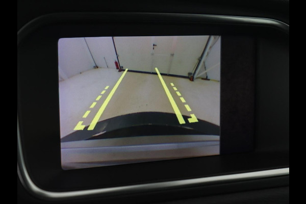 Volvo V40 1.5 T3 Polar+ Sport | Panoramadak | Stoelverwarming | Camera | Full LED | Navigatie | Park Assist | Harman/Kardon | Keyless | R Design