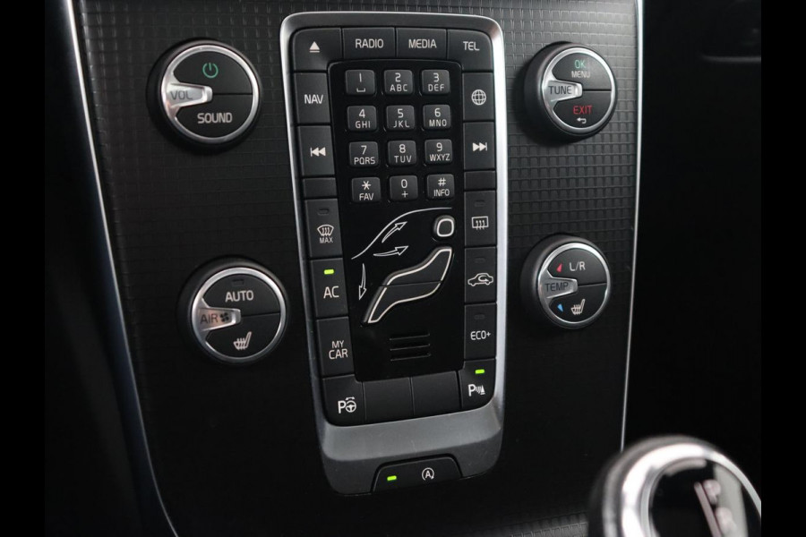 Volvo V40 1.5 T3 Polar+ Sport | Panoramadak | Stoelverwarming | Camera | Full LED | Navigatie | Park Assist | Harman/Kardon | Keyless | R Design