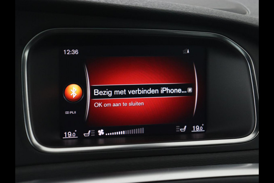 Volvo V40 1.5 T3 Polar+ Sport | Panoramadak | Stoelverwarming | Camera | Full LED | Navigatie | Park Assist | Harman/Kardon | Keyless | R Design