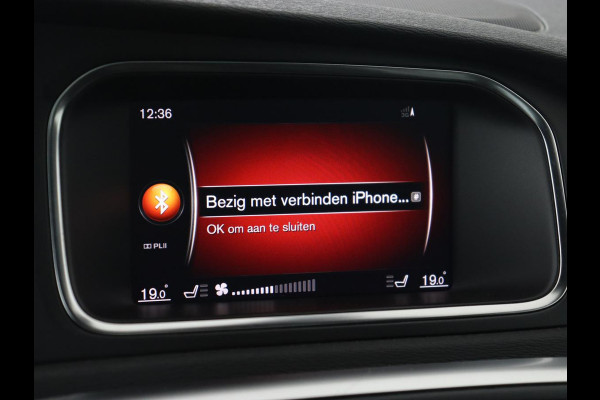 Volvo V40 1.5 T3 Polar+ Sport | Panoramadak | Stoelverwarming | Camera | Full LED | Navigatie | Park Assist | Harman/Kardon | Keyless | R Design