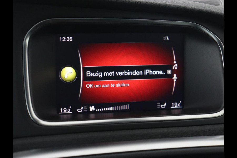 Volvo V40 1.5 T3 Polar+ Sport | Panoramadak | Stoelverwarming | Camera | Full LED | Navigatie | Park Assist | Harman/Kardon | Keyless | R Design