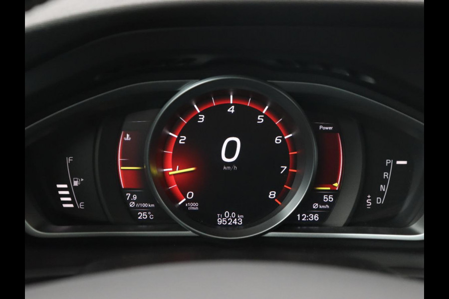 Volvo V40 1.5 T3 Polar+ Sport | Panoramadak | Stoelverwarming | Camera | Full LED | Navigatie | Park Assist | Harman/Kardon | Keyless | R Design