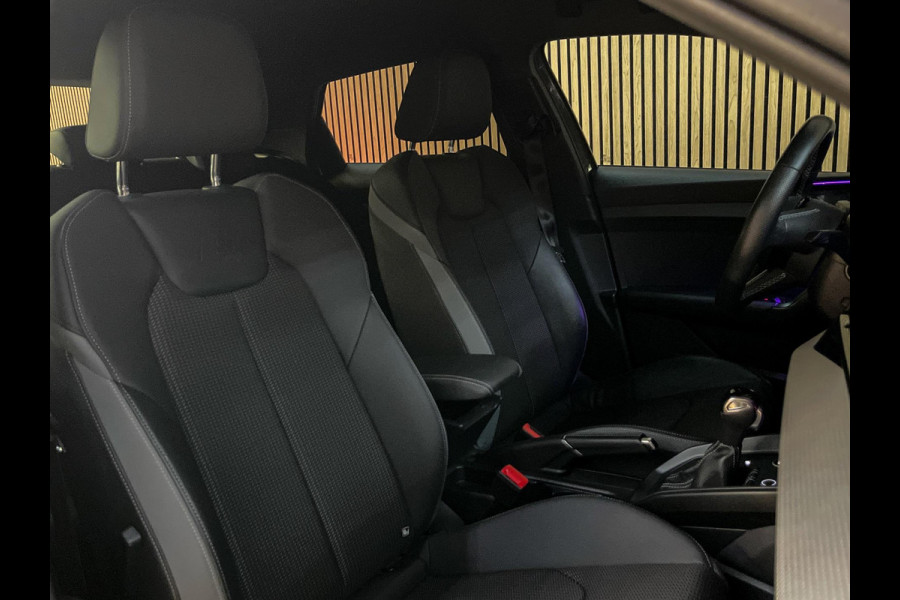 Audi A1 SPORTBACK 25 TFSI S Line. Carplay - Clima - Ambiance