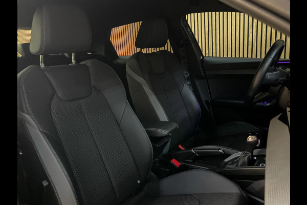 Audi A1 SPORTBACK 25 TFSI S Line. Carplay - Clima - Ambiance