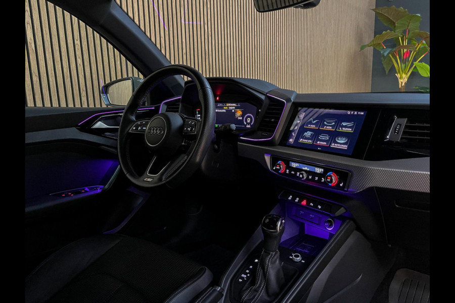Audi A1 SPORTBACK 25 TFSI S Line. Carplay - Clima - Ambiance