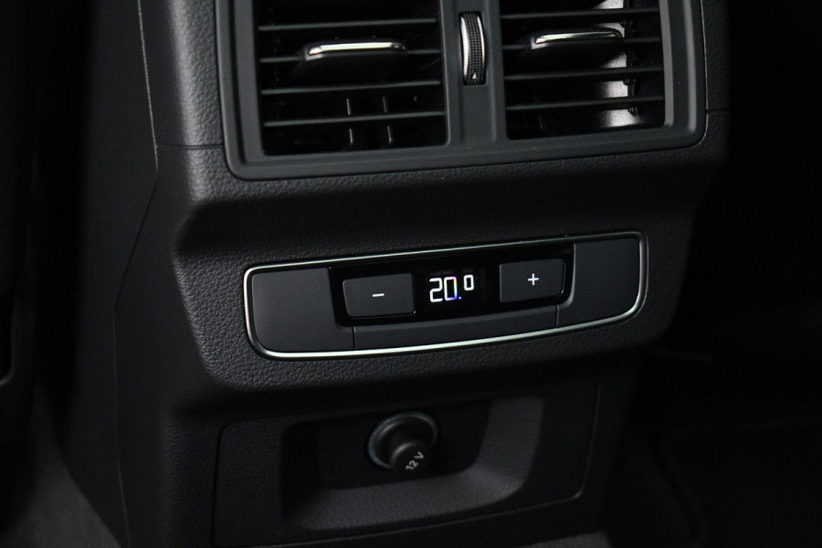 Audi Q5 55 TFSI e S Edition Pano Luchtv Trekh ACC HUD B&O 21inch